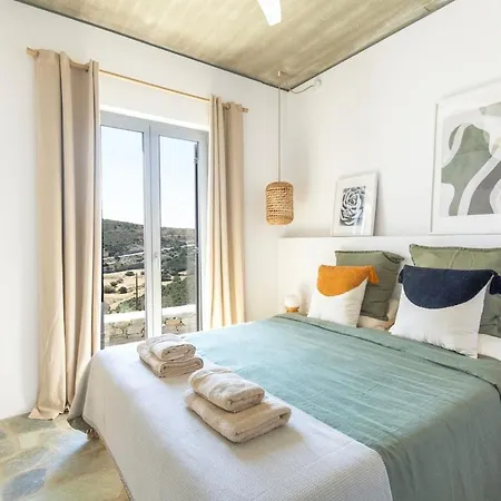 Lefkos Lofos In Paros Villa Kostos