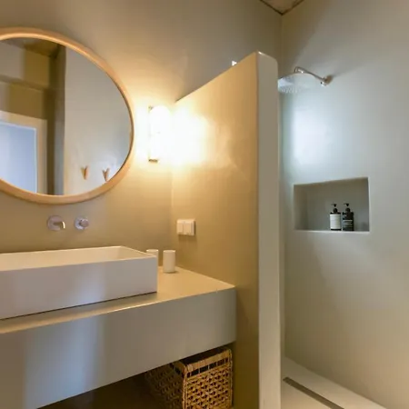 Lefkos Lofos In Paros * Kostos